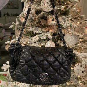 Chanel Black Accordion Bubble Flap Bag 🖤